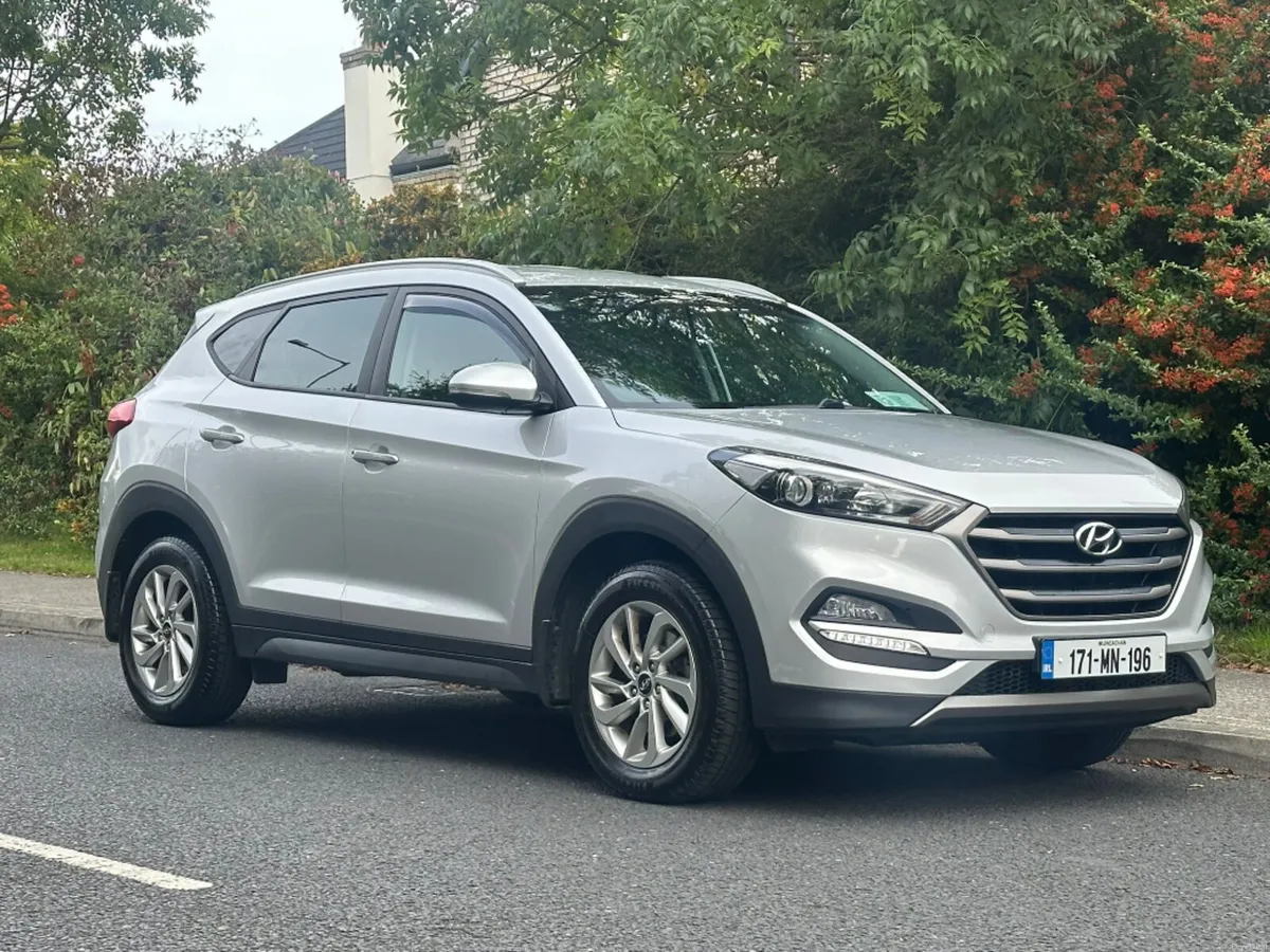 Hyundai Tucson Executive 5DR - Image 1