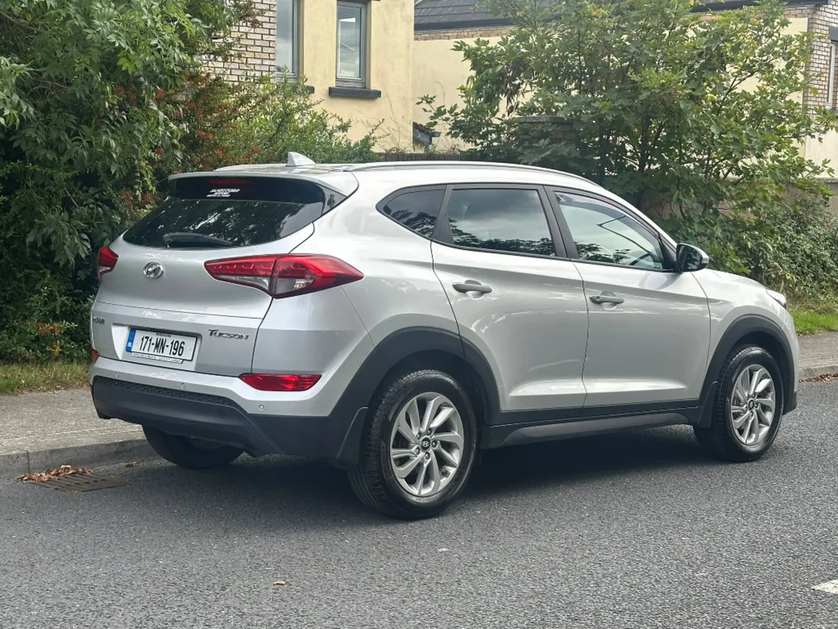Hyundai Tucson Executive 5DR - Image 4