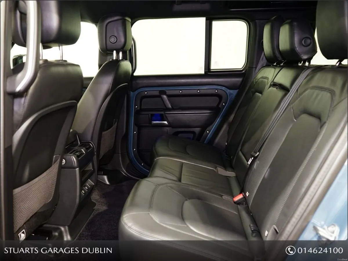 Land Rover Defender X-DYNAMIC HSE DEFENDER 110 PHE - Image 5