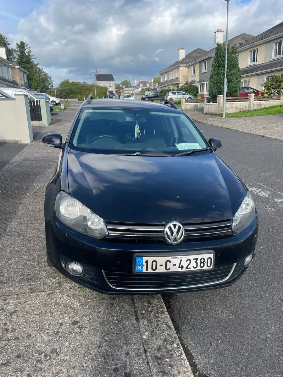 VW golf estate - Image 1