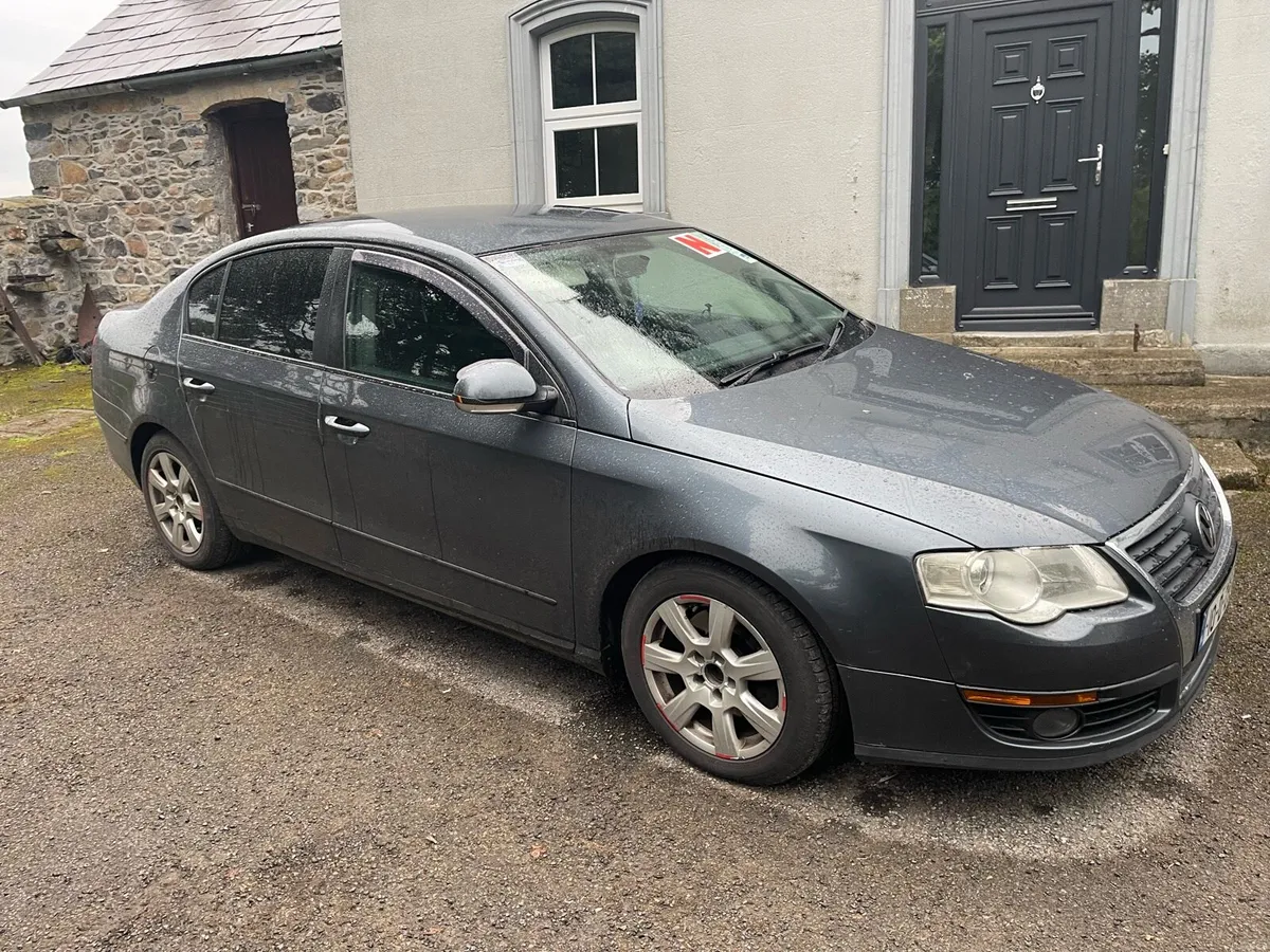 Wolkssagen Passat 2010 - Image 1