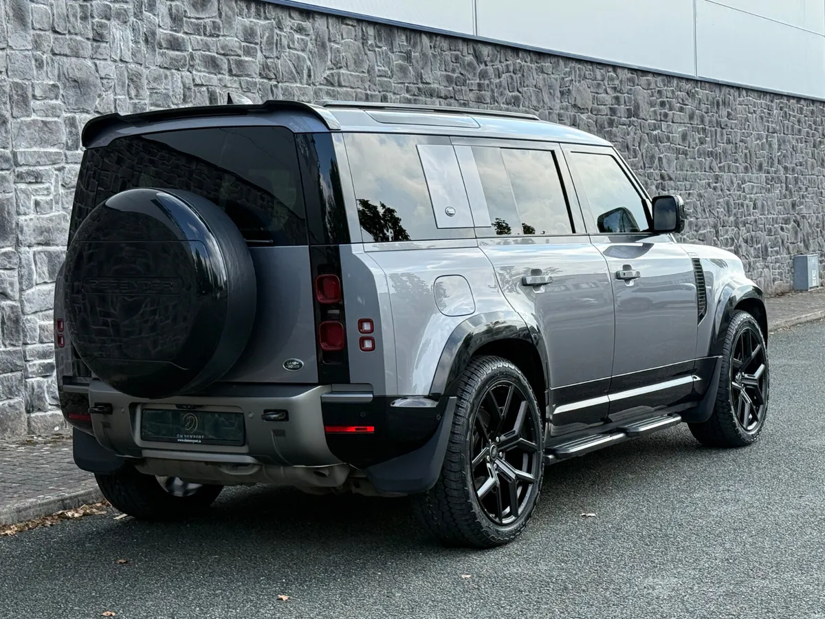 2021 Land Rover Defender 110 X-Dynamic SE P400e N1 - Image 2