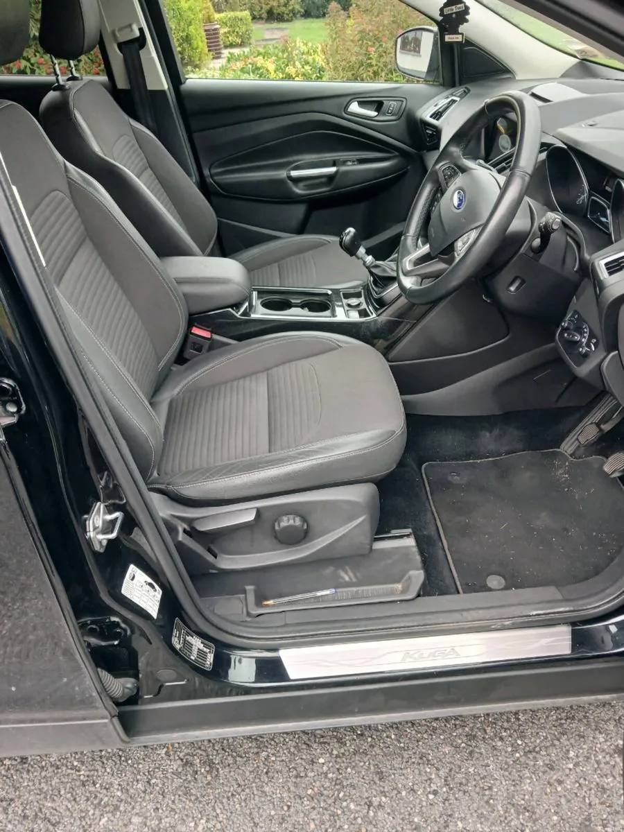 Ford Kuga TITANIUM 2.0 TDCI 6 Speed 4Dr - Image 6