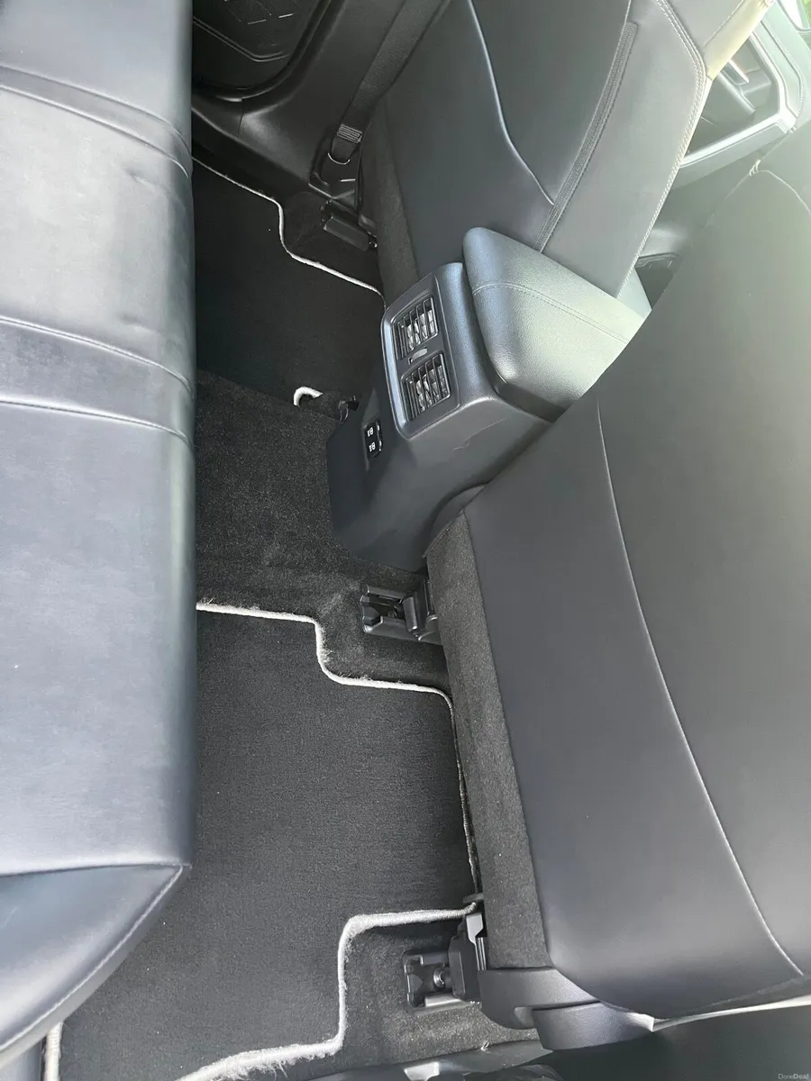 Toyota RAV4 Hybrid Sol 2WD 4DR auto - Image 6