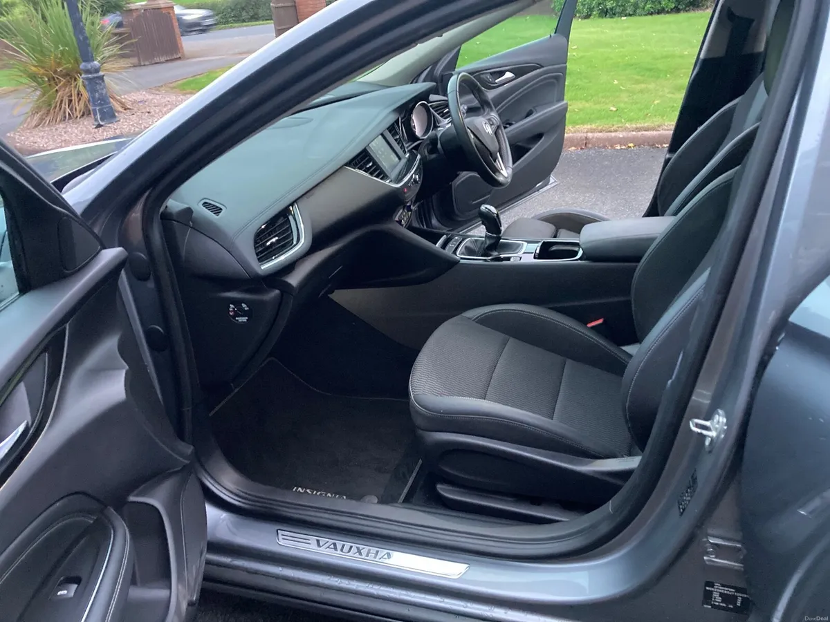 Vauxhall Insignia SRI 2018 only 65 km - Image 5