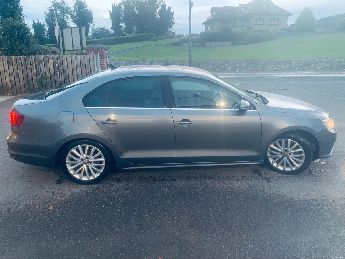 Volkwagen Jetta - Image 5