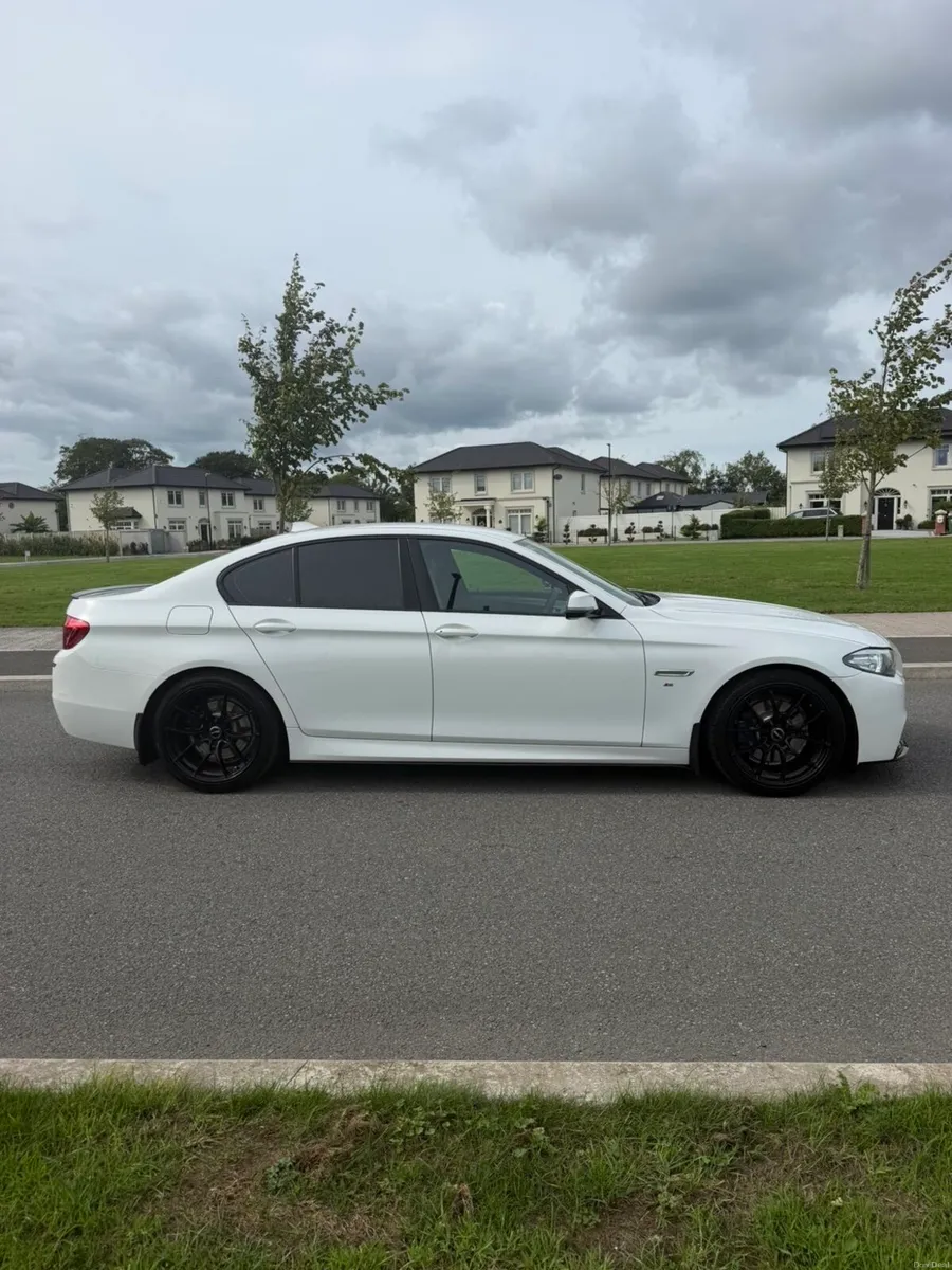 BMW 520d MSPORT AUTO - Image 4