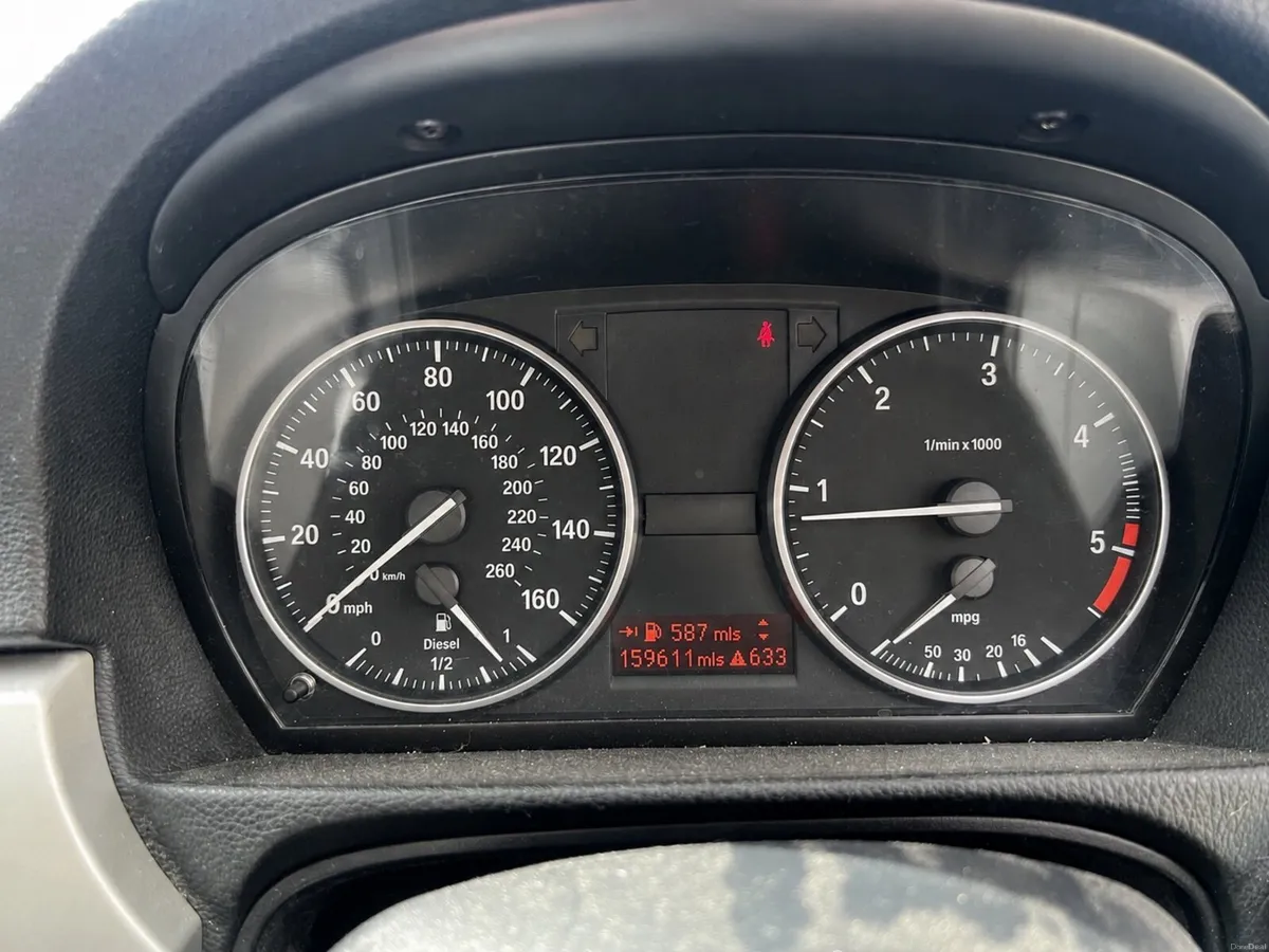 Bmw 320D 2009 - Image 5