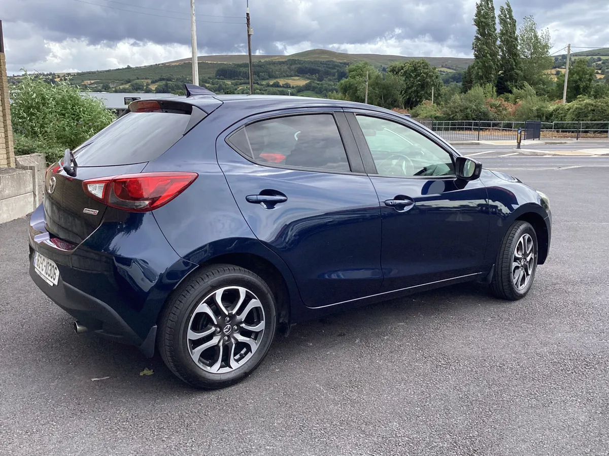 Mazda Demio  * AUTOMATIC - Image 4