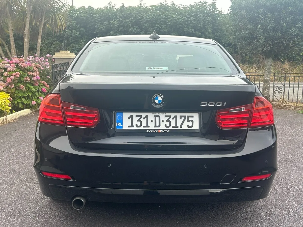 BMW 320i - Tiny Mileage, Irish Car from New. - Image 6