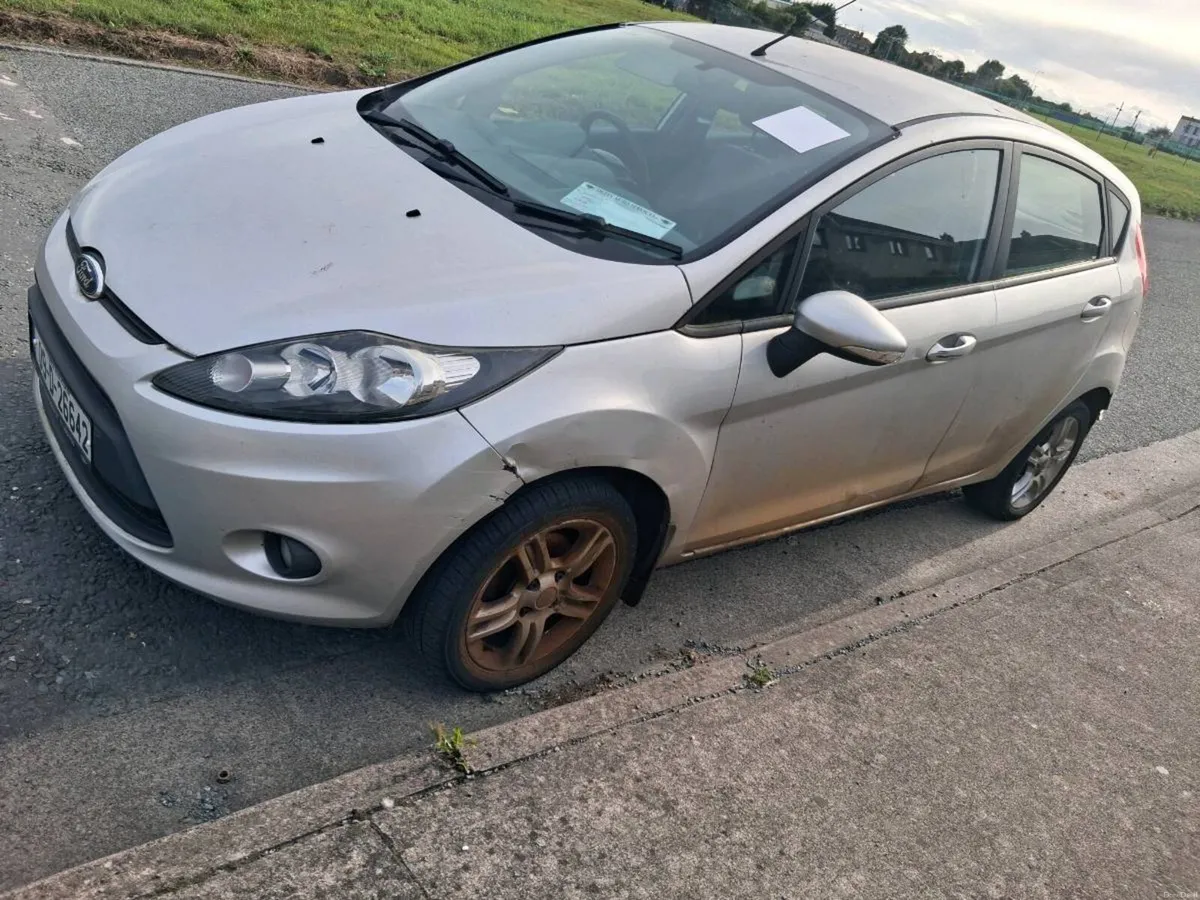2009 ford focus - Image 4