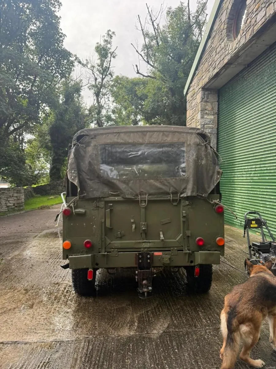 1985 ex-military Defender 110 - Image 4