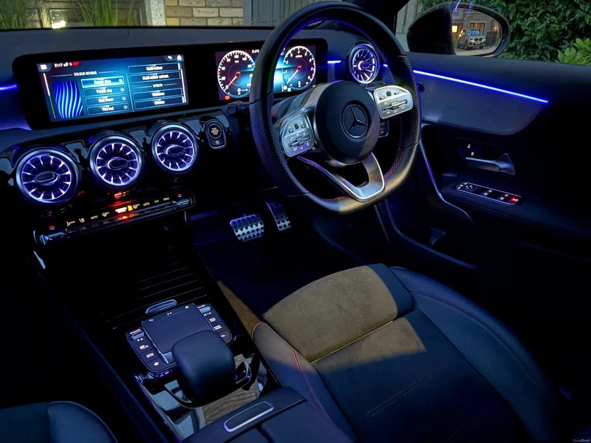 Mercedes A-Class ** 2023 ** AMG LINE ** NIGHT PACK - Image 4