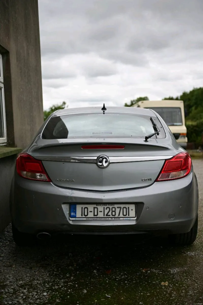 Vauxhall Insignia 2010 - Image 2