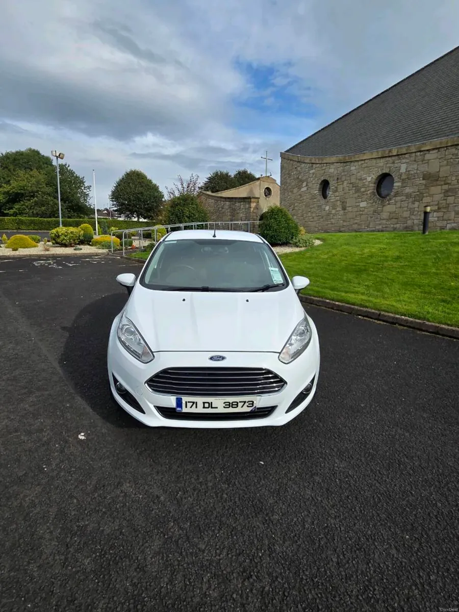 2017 Ford Fiesta - Image 1