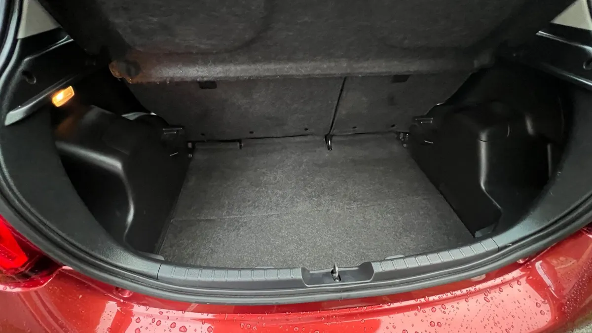 Toyota Yaris 2015 - 1.0 L Manual - Image 3