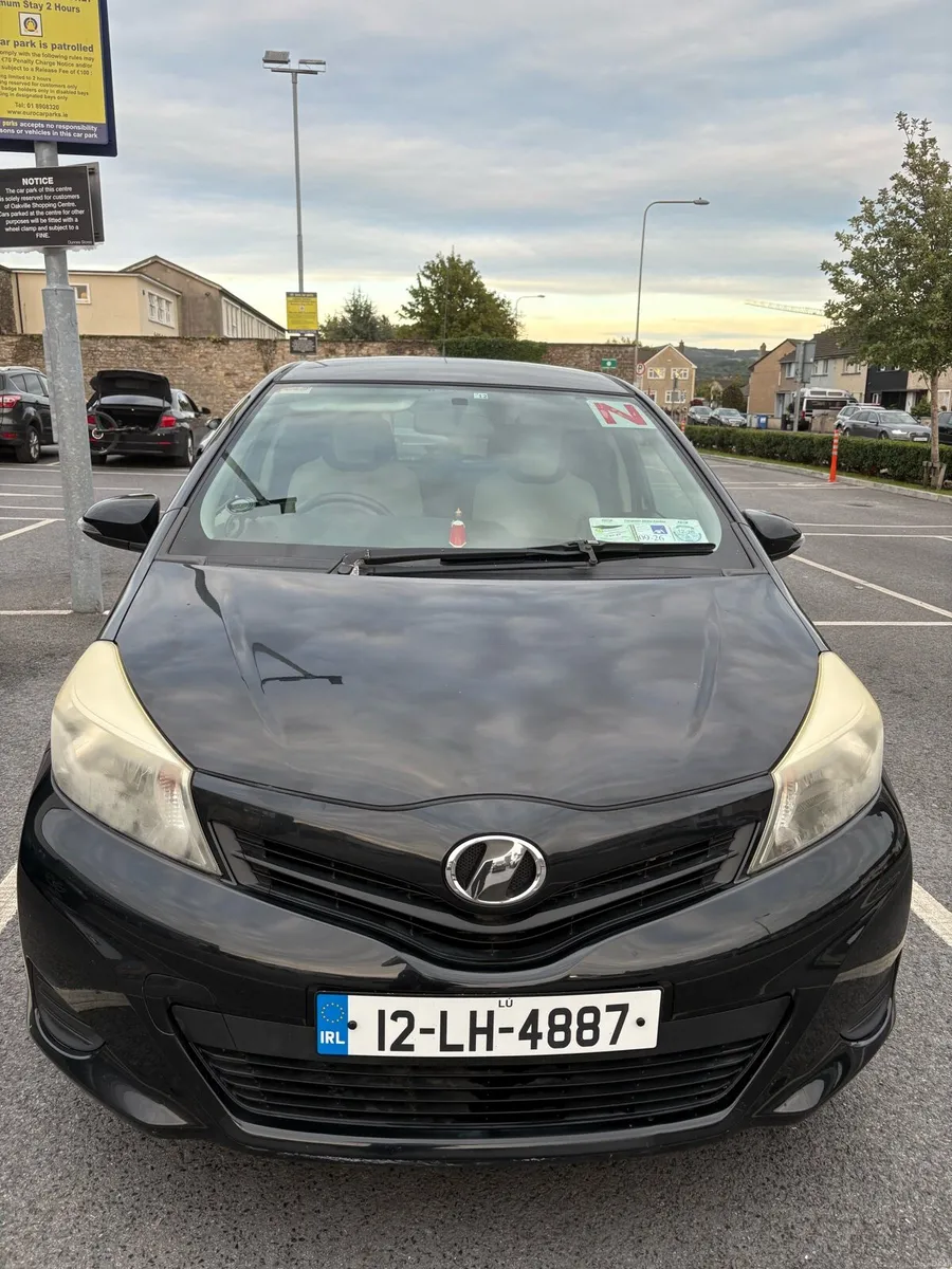Toyota vitz -1.0 petrol Automatic NCT July 2027 - Image 1