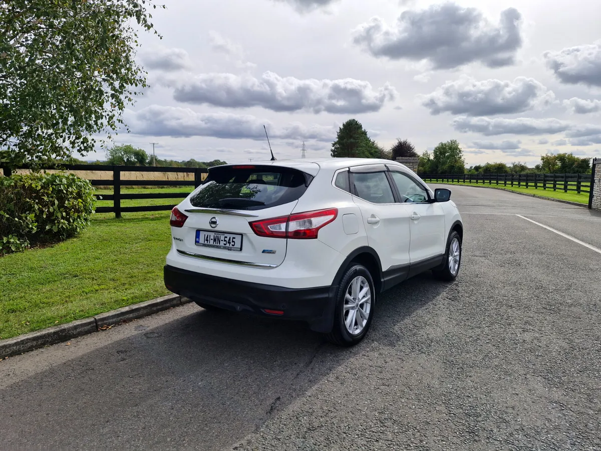 Nissan Qashqai Diesel (NCT TESTED AND TAXED)!!! - Image 3