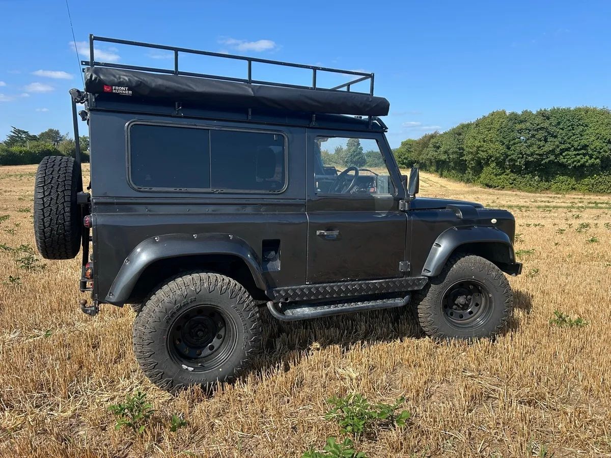 Land Rover Defender 90 - Image 6