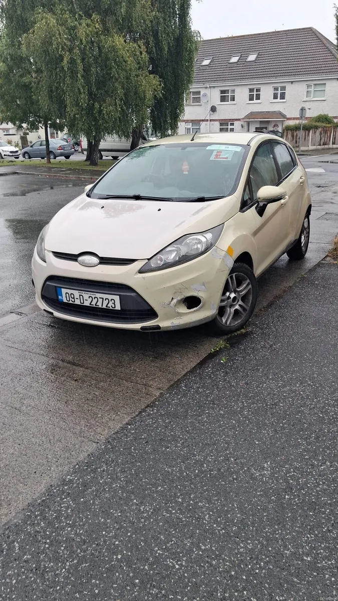 Ford fiesta 09 for sale - Image 5