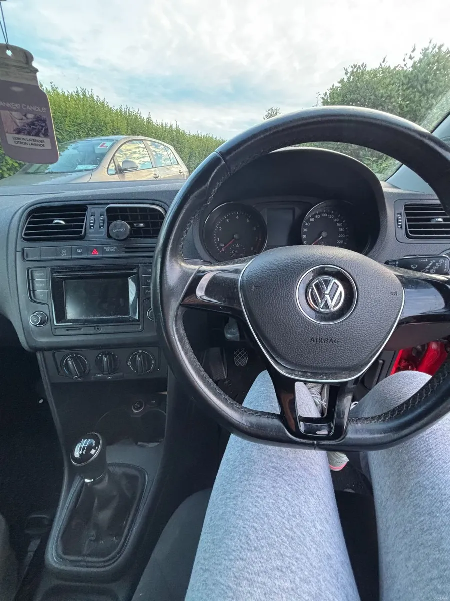 Volkswagen Polo 2015 - Image 4
