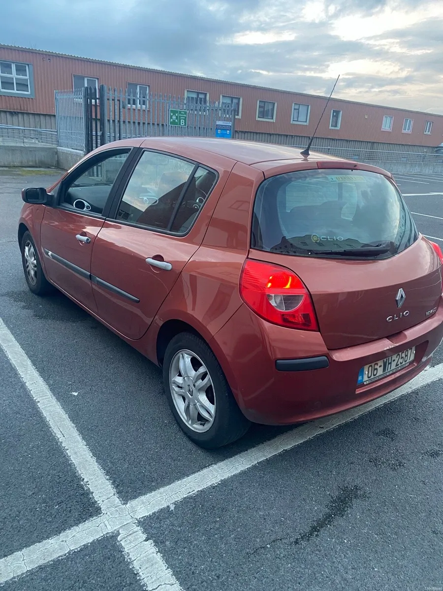 Car - Image 1