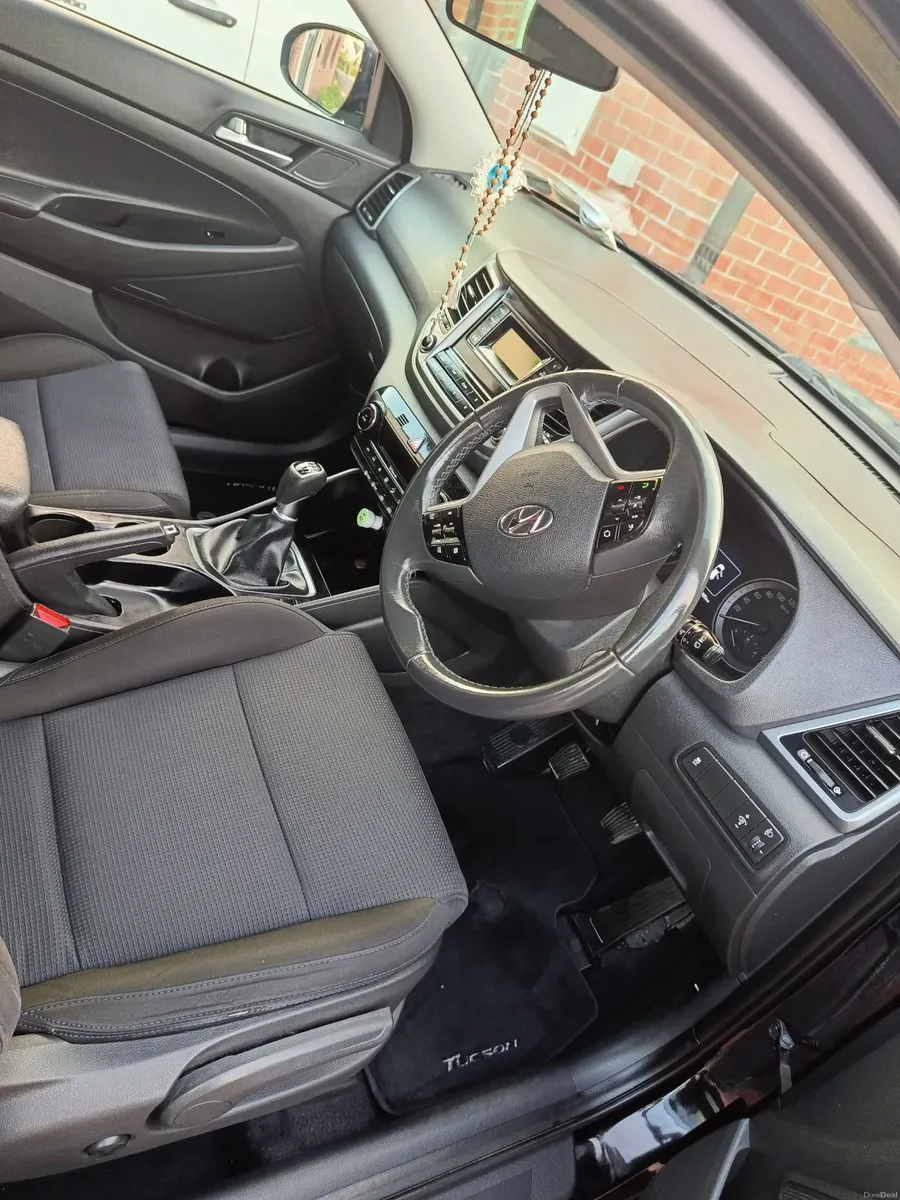 Hyundai Tucson 2017 - Image 2