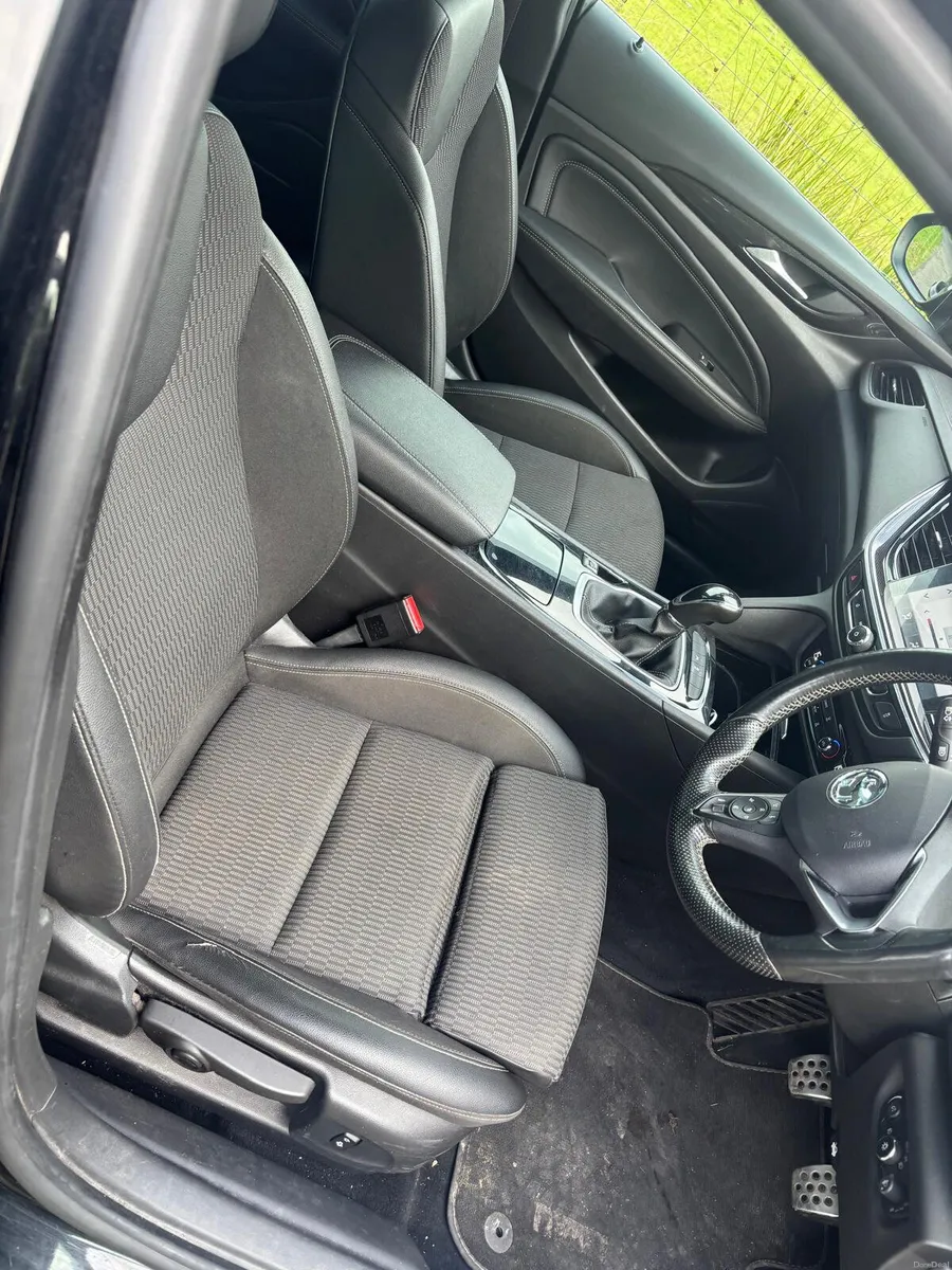 `18 Vauxhall Insignia Sri Vx Line (Low Nox) - Image 6