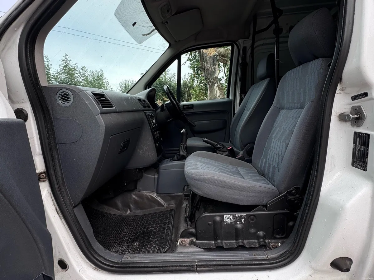 Ford Transit Connect NT T200 1.8D - DOE 02/27 - Image 6
