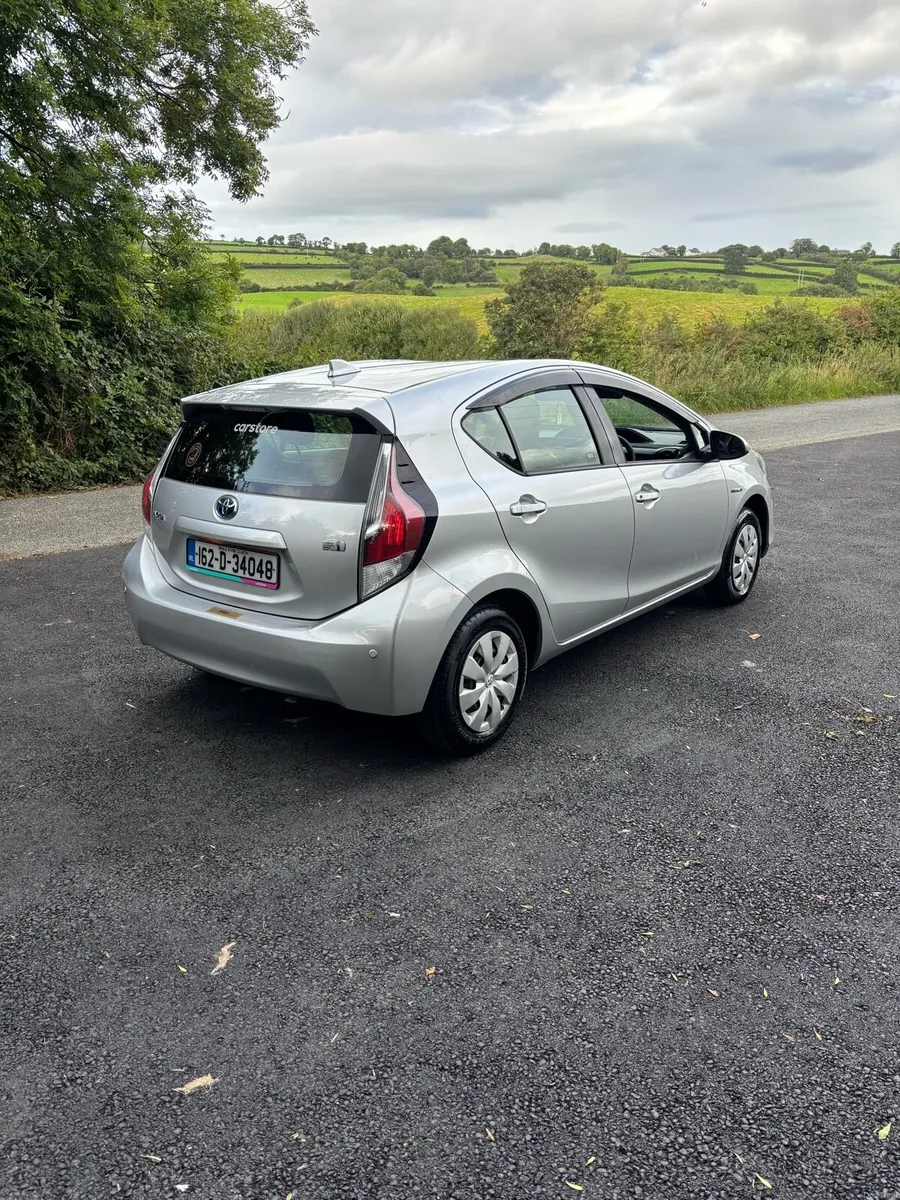 Toyota aqua 2016 - Image 3