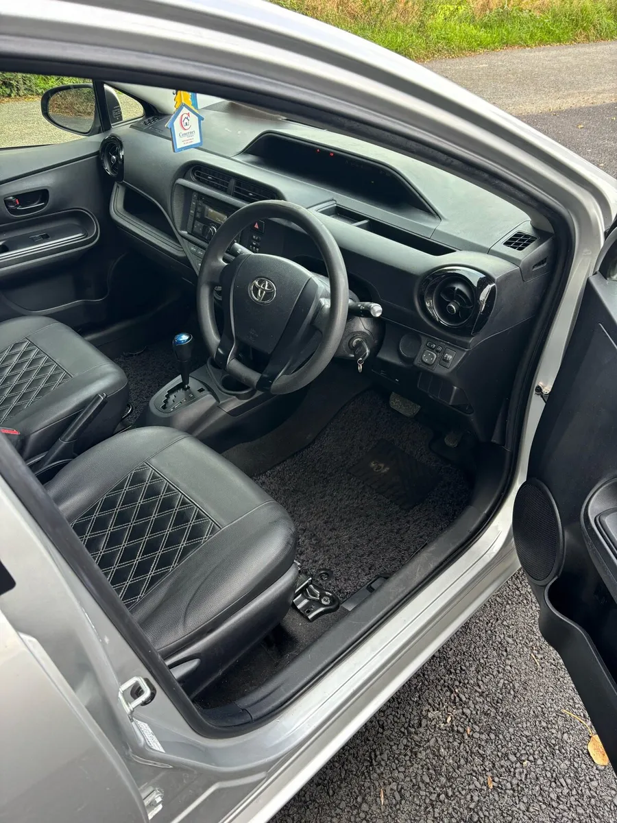 Toyota aqua 2016 - Image 5