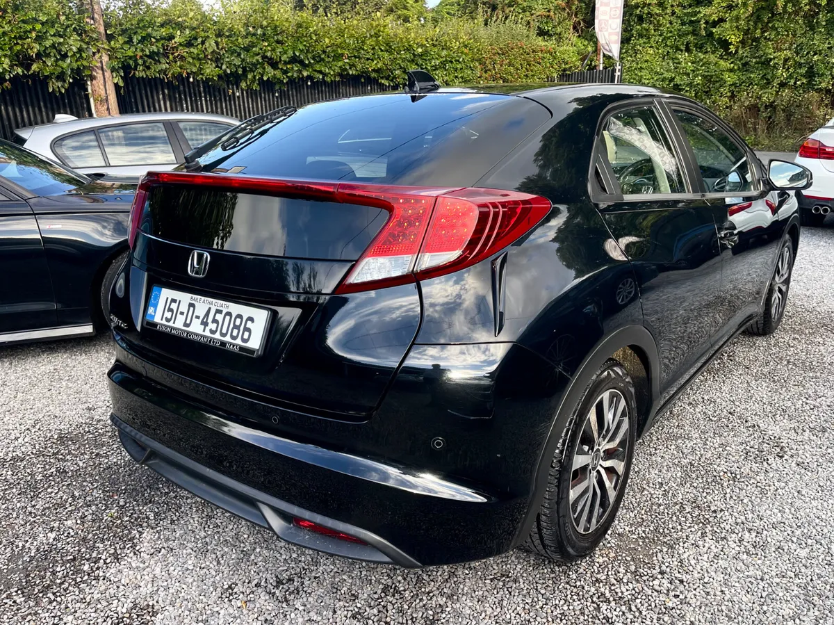 Honda Civic 2015 - Image 4