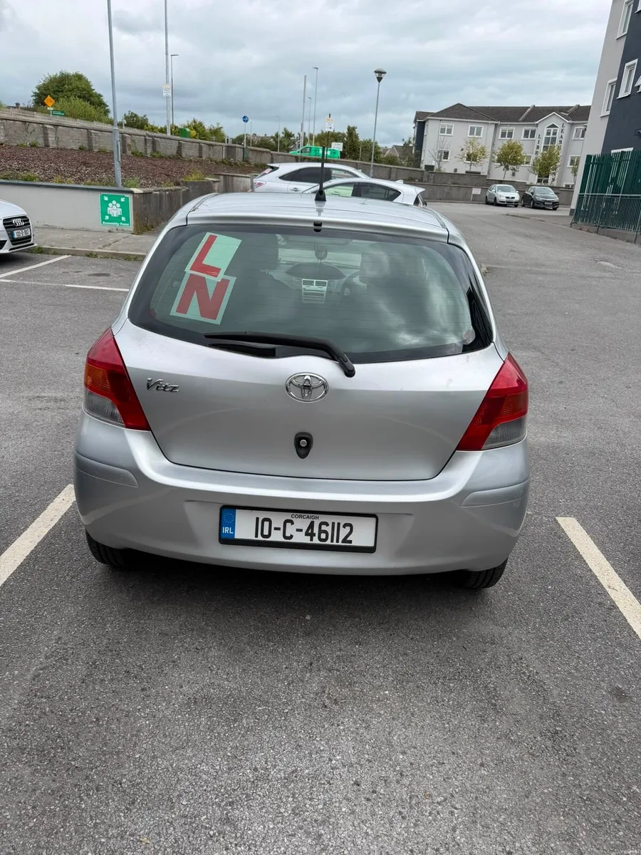 Toyota vitz - Image 4