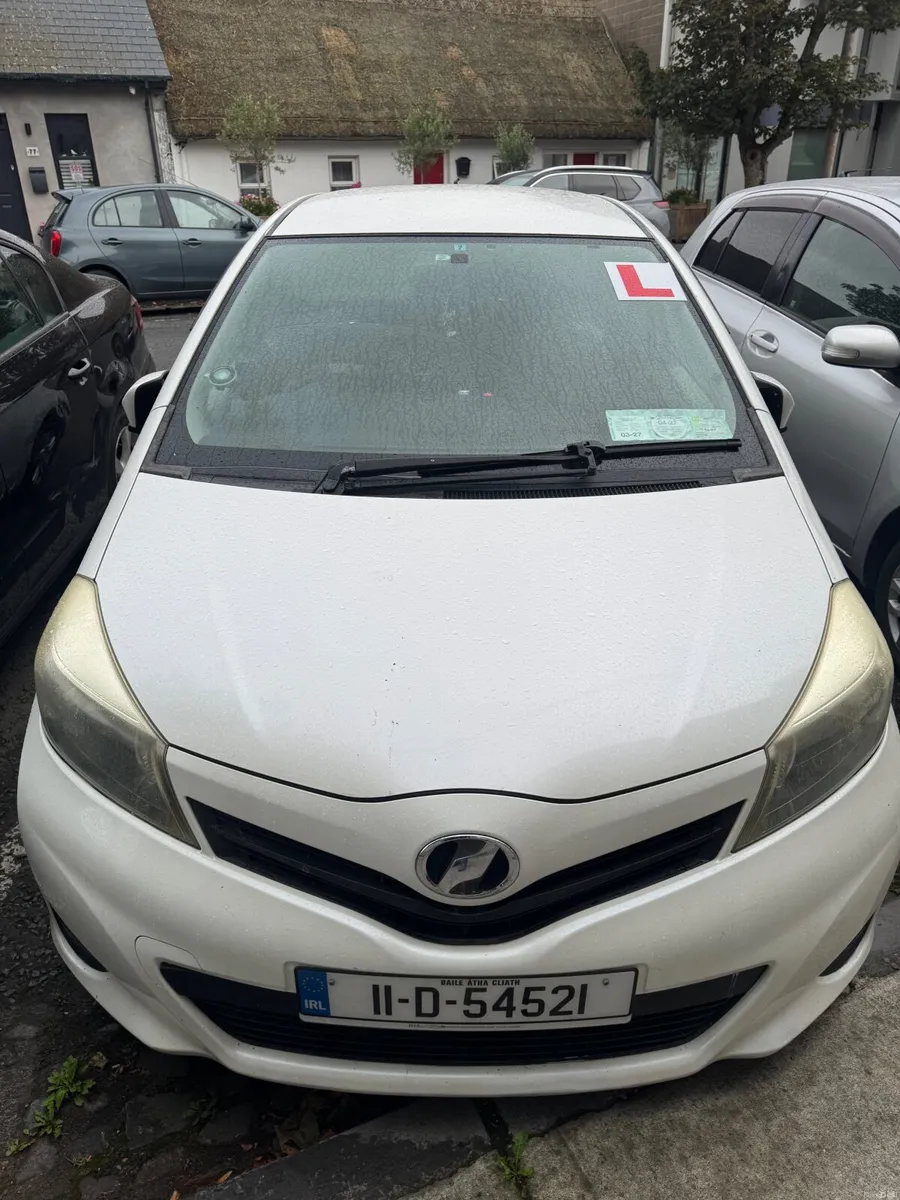 Toyota Vitz 2011 - Image 4