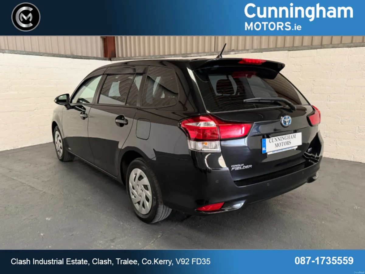 Toyota Corolla Corolla Fielder Hybrid EX Automatic - Image 5