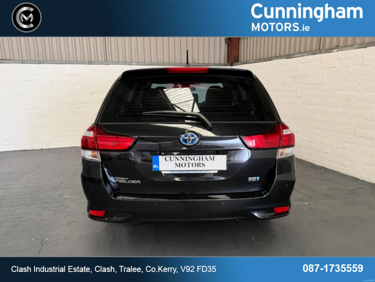 Toyota Corolla Corolla Fielder Hybrid EX Automatic - Image 6