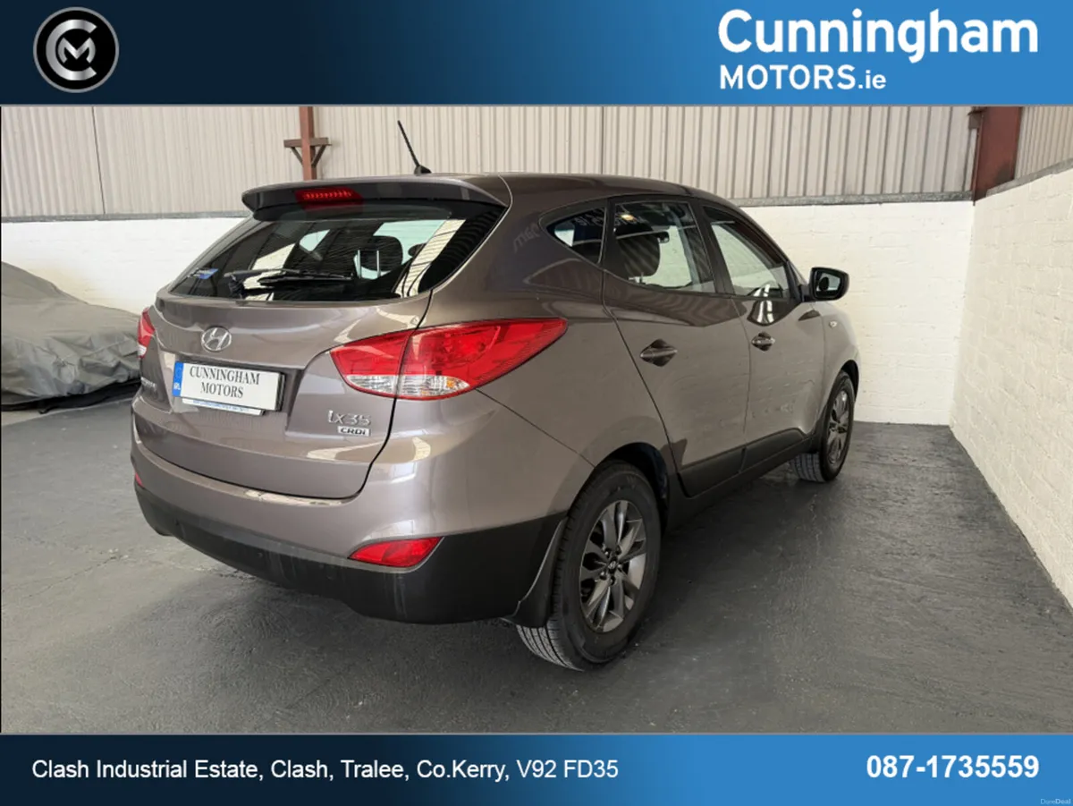 Hyundai ix35 1.7 'CELEBRATION' 4DR - Image 5