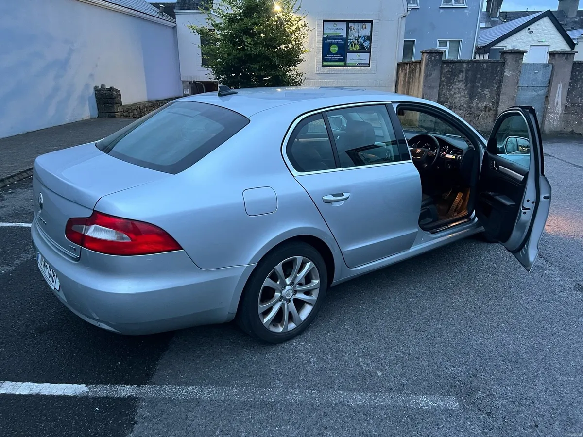 3200€ Skoda superb 2 litre diesel new, nct - Image 5