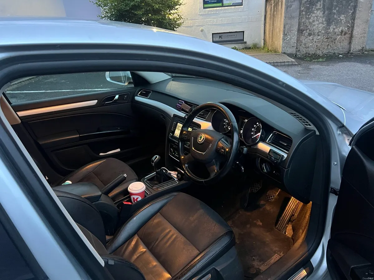 3200€ Skoda superb 2 litre diesel new, nct - Image 3