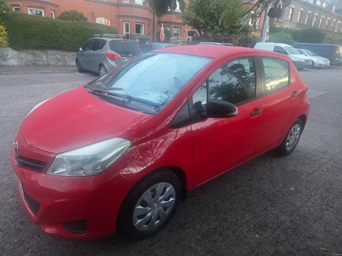 2012 Toyota Yaris Nct 3/27,Immaculate. - Image 4