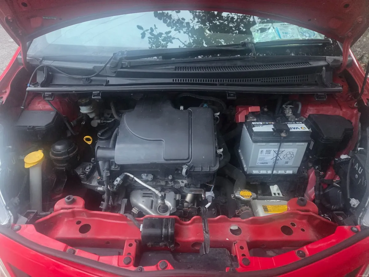 2012 Toyota Yaris Nct 3/27,Immaculate. - Image 6