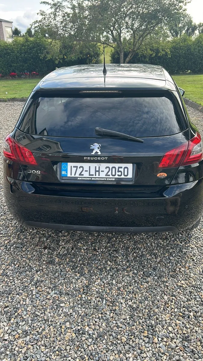 2017 Peugeot 308 Allure - Image 3