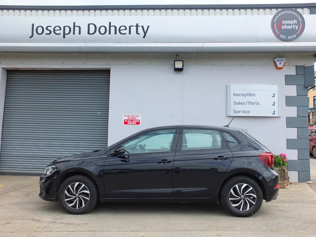 Volkswagen Polo Life 1.0 TSI Manual - Image 2