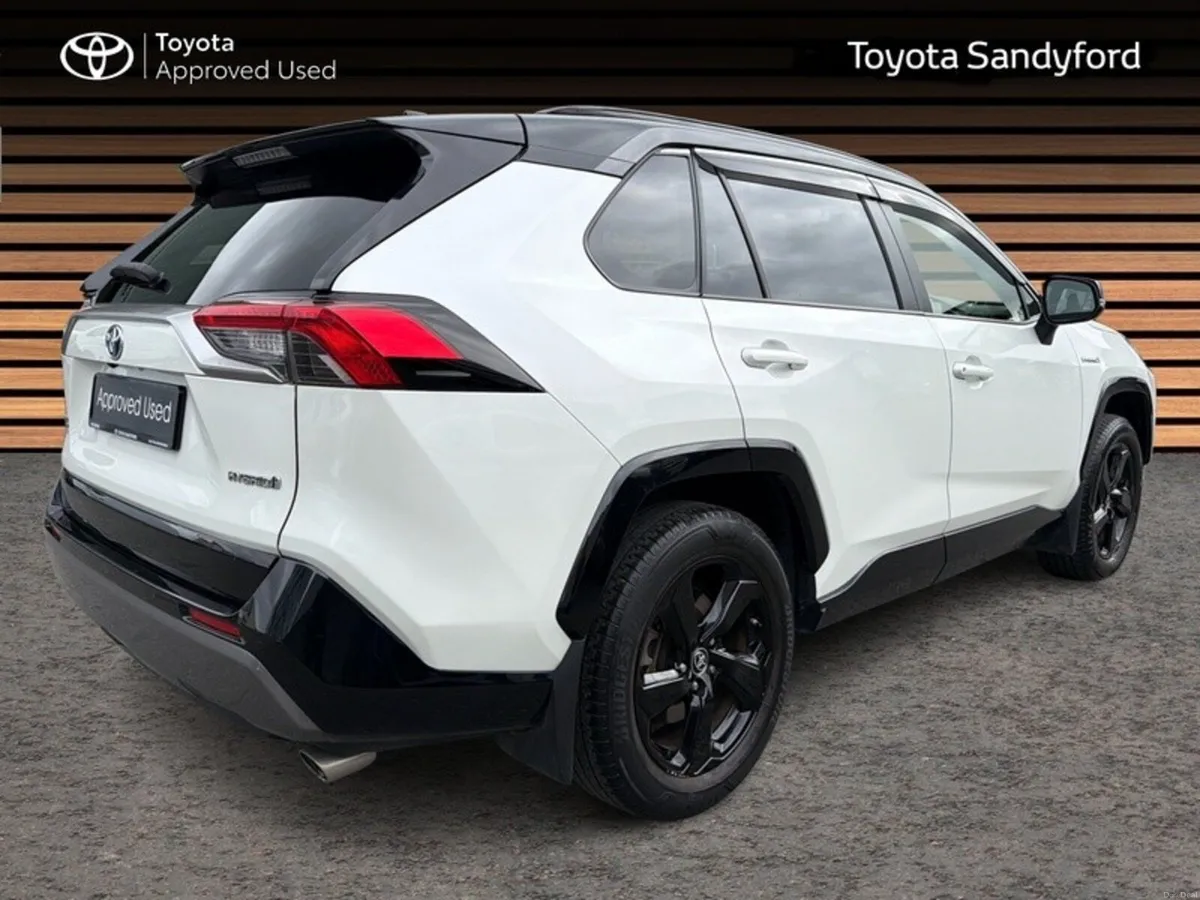 Toyota RAV4 SPORT*IRISH CAR* HYBRID // HEATED LEAT - Image 2