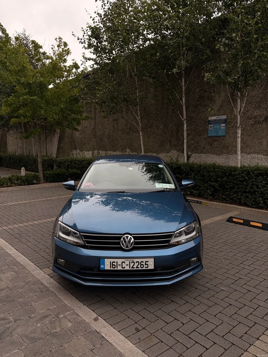 Volkswagen Jetta - Image 2