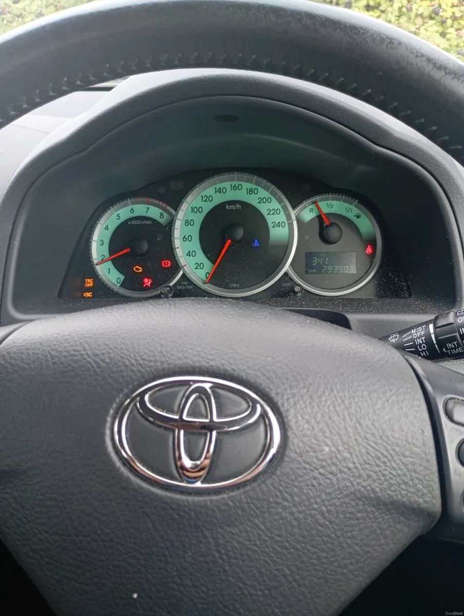 Toyota corolla verso - Image 4