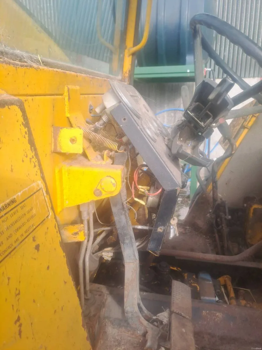 Massey 50E - Image 4