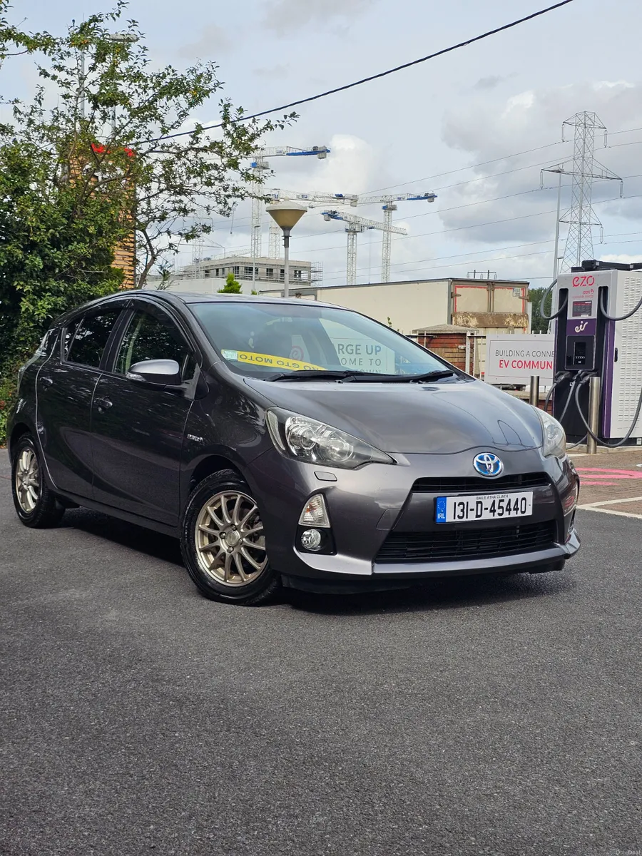 Toyota Aqua G-Model 2013 - Image 3