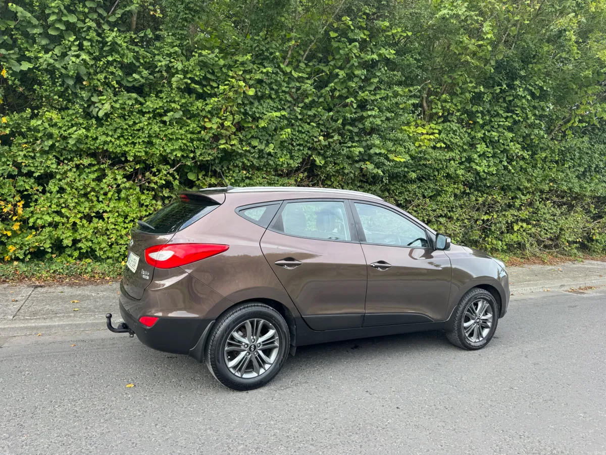 Hyundai ix35 high spec - Image 2