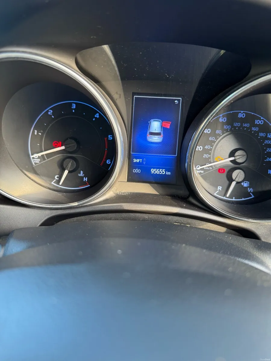 TOYOTA AURIS “95.000KM” 1.6 D-4D Icon - 110HP - Image 4